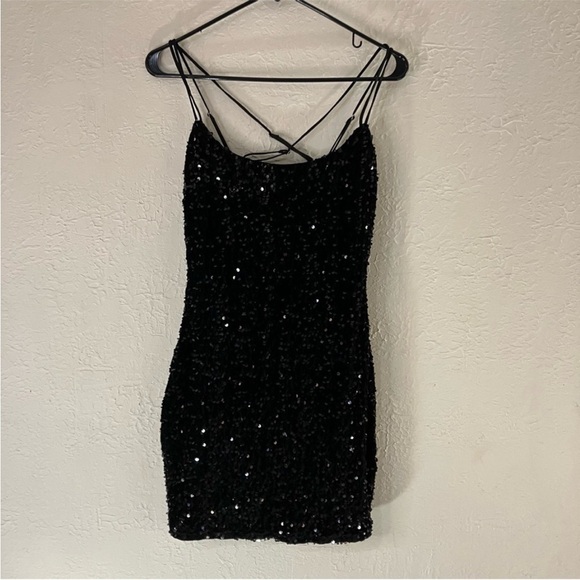 Lucy In The Sky Briar Sequin Bodycon Dress in Black - Picture 2 of 10